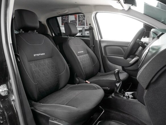 2014 Renault Sandero Stepway II, чёрный, 799000 рублей - вид 11