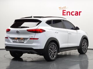 2018 Hyundai Tucson III, белый, 1470000 рублей, вид 4