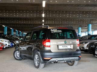 2011 Skoda Yeti I, коричневый, 1150000 рублей, вид 4