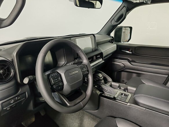 2026 Toyota Land Cruiser Prado 250 Series, серый, 11200000 рублей - вид 17