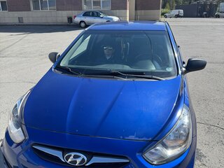 2012 Hyundai Solaris I, синий, 680000 рублей, вид 2