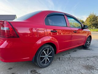 2011 Chevrolet Aveo I Рестайлинг, красный, 450000 рублей, вид 5