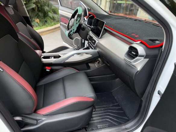 2022 Geely Coolray (Binyue) I, белый, 1280000 рублей - вид 8