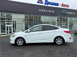 2016 Hyundai Solaris I Рестайлинг, белый, 894000 рублей, вид 2