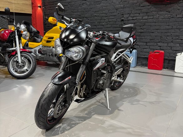 2019 Triumph Street Triple, чёрный, 755000 рублей - вид 16