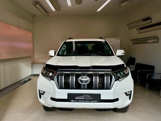 2018 Toyota Land Cruiser Prado 150 Series Рестайлинг 2, белый, 4199000 рублей, вид 2