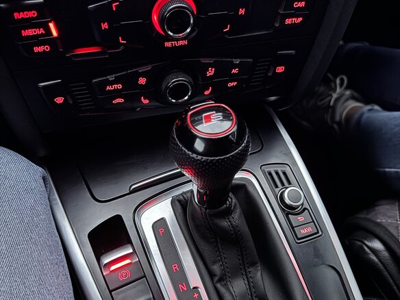 2011 Audi A5 I (8T), чёрный, 1800000 рублей - вид 8