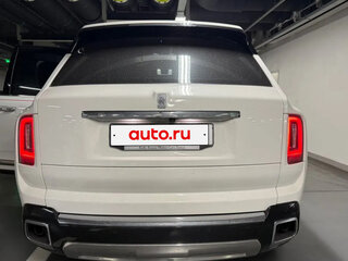 2025 Rolls-Royce Cullinan I Рестайлинг (Series II), белый, 62700000 рублей, вид 5