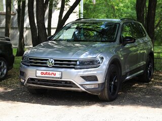 2019 Volkswagen Tiguan II, серебристый, 2900000 рублей, вид 4