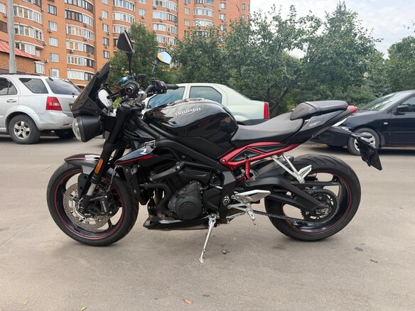 2017 Triumph Street Triple, чёрный, 715000 рублей - вид 3