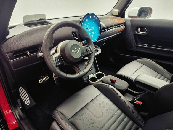 2026 Mini Hatch JCW IV (F65/F66/J01), красный - вид 7