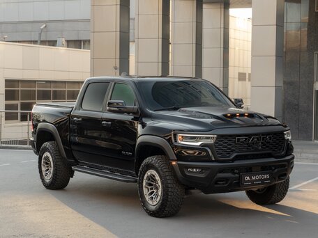 2025 Ram 1500 RHO V Рестайлинг, чёрный, 10300000 рублей, вид 2