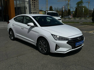 2019 Hyundai Elantra VI (AD) Рестайлинг, белый, 2150000 рублей, вид 2