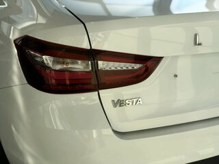 2023 Lada (ВАЗ) Vesta I Рестайлинг (NG), белый, 1194000 рублей, вид 5