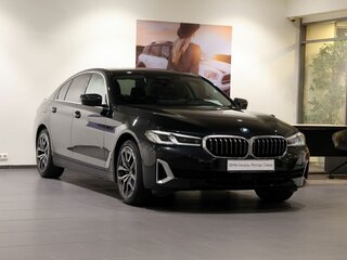 2020 BMW 5 серии 530i xDrive VII (G30/G31/G38) Рестайлинг, чёрный, 4570000 рублей, вид 3