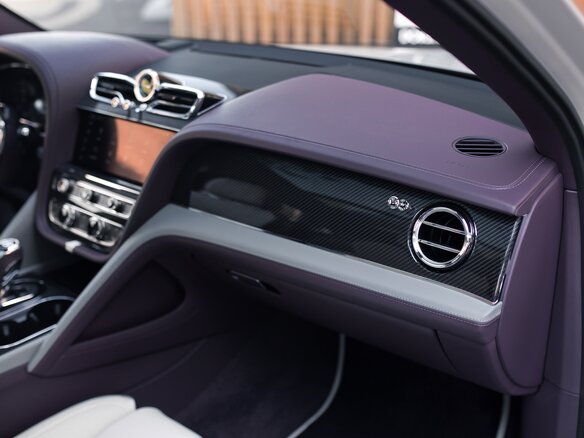 2026 Bentley Bentayga I Рестайлинг, серый, 45900000 рублей - вид 33