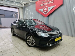 2018 Toyota Camry VII (XV50) Рестайлинг 2, чёрный, 2388000 рублей, вид 1