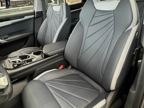 2026 Geely Atlas II, зелёный, 3418940 рублей - вид 17