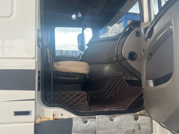 2012 DAF XF 105, белый, 2500000 рублей - вид 6