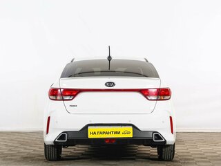 2021 Kia Rio IV Рестайлинг, белый, 1599000 рублей, вид 5