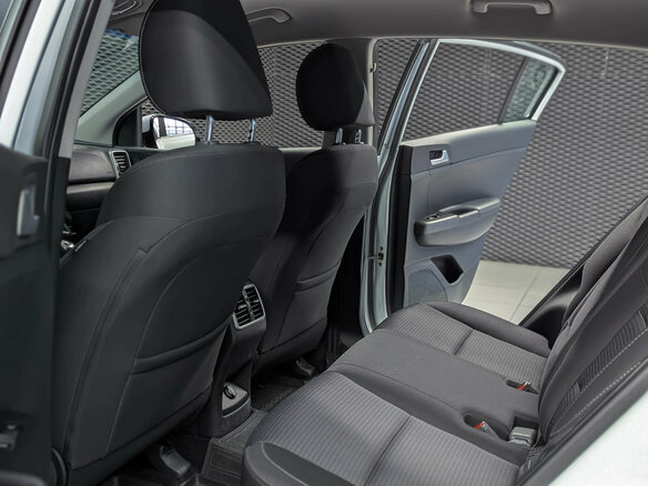 2019 Kia Sportage IV Рестайлинг, белый, 1830000 рублей - вид 28