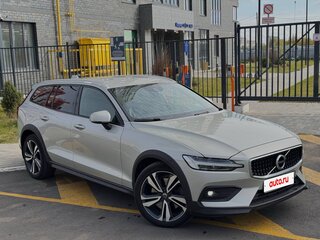 2019 Volvo V60 Cross Country II, серый, 2650000 рублей, вид 5