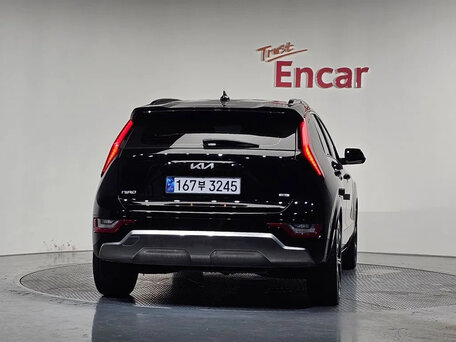2022 Kia Niro II, чёрный, 2248000 рублей, вид 4