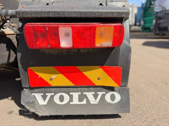 2018 Volvo FH, красный - вид 7