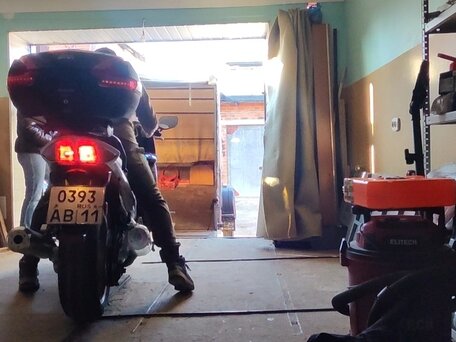 2007 Yamaha FJR1300, красный, 649000 рублей, вид 4