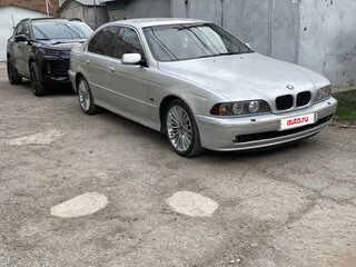 2001 BMW 5 серии 525i IV (E39) Рестайлинг, серебристый, 550000 рублей, вид 2