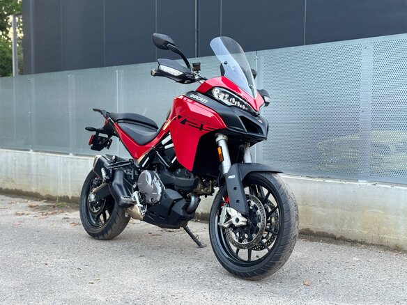 2023 Ducati Multistrada V2, красный, 1550000 рублей - вид 2