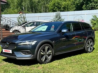 2021 Volvo V60 Cross Country II, синий, 3817000 рублей, вид 1
