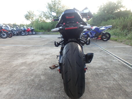 2021 Suzuki GSX-S 1000S Katana, серебристый, 1100000 рублей, вид 4
