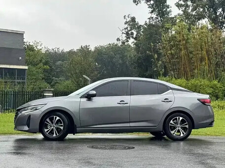 2023 Nissan Sylphy IV (B18) Рестайлинг, серый, 1640000 рублей, вид 2