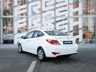 2015 Hyundai Solaris I Рестайлинг, белый, 1220000 рублей, вид 2