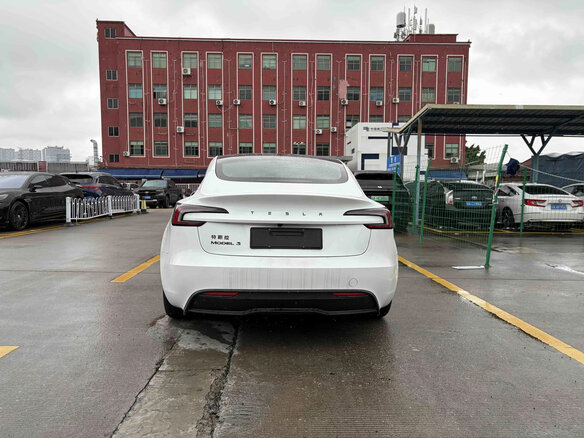 2025 Tesla Model 3 I Рестайлинг, белый, 4980000 рублей - вид 5
