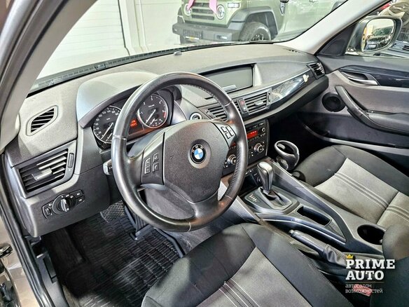 2012 BMW X1 20d I (E84), коричневый - вид 11
