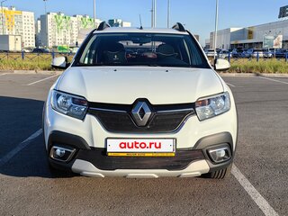 2021 Renault Sandero Stepway II Рестайлинг, белый, 1400000 рублей, вид 2
