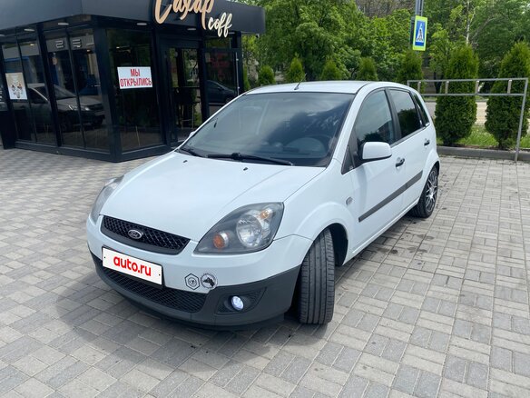 2007 Ford Fiesta Mk5, белый, 400000 рублей
