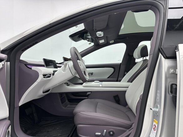 2026 Changan Qiyuan A06 28.39 kWh, серебристый, 2840000 рублей - вид 5
