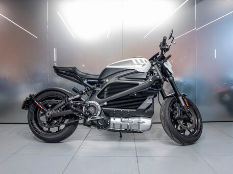 2021 Harley-Davidson LiveWire, белый, 1815209 рублей, вид 1