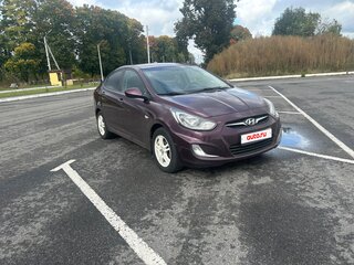2013 Hyundai Solaris I, фиолетовый, 820000 рублей, вид 3
