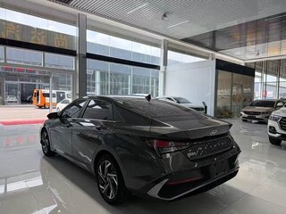 2023 Hyundai Elantra VII (CN7) Рестайлинг, серый, 1593000 рублей, вид 4