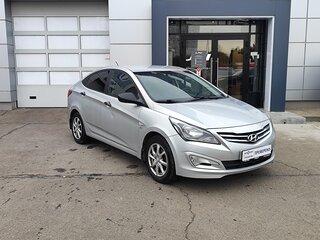 2014 Hyundai Solaris I Рестайлинг, серебристый, 909000 рублей, вид 3