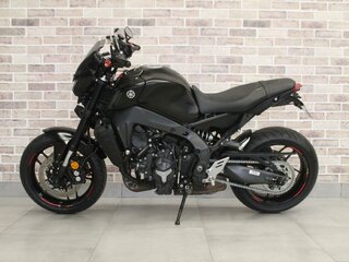 2021 Yamaha MT-09 (FZ-09), чёрный, 1002000 рублей, вид 2