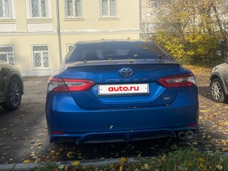 2019 Toyota Camry US Market VIII (XV70), синий, 1870000 рублей, вид 3