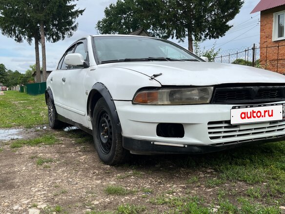 1997 Mitsubishi Galant VIII, белый, 285000 рублей - вид 1