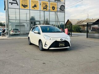2019 Toyota Vitz III (XP130) Рестайлинг 2, белый, 1029000 рублей, вид 4