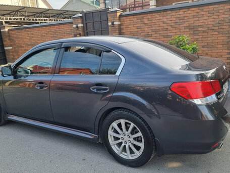2010 Subaru Legacy V, серый, 930000 рублей, вид 4