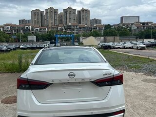 2022 Nissan Altima VI (L34) Рестайлинг, белый, 1860000 рублей, вид 4